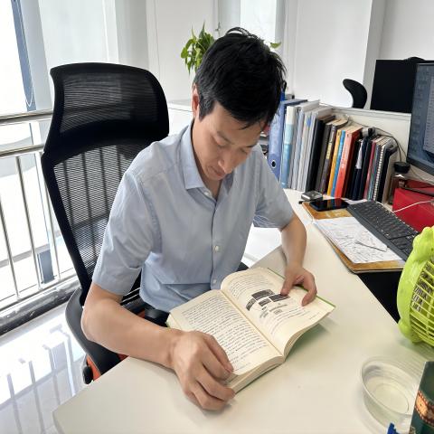 “中國(guó)夢(mèng)· 勞動(dòng)美——立足崗位 書香浸潤(rùn)”職工講書作品展播（二）